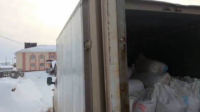 Купил фураж 2 тонны на 10000 тыс смотреть онлайн