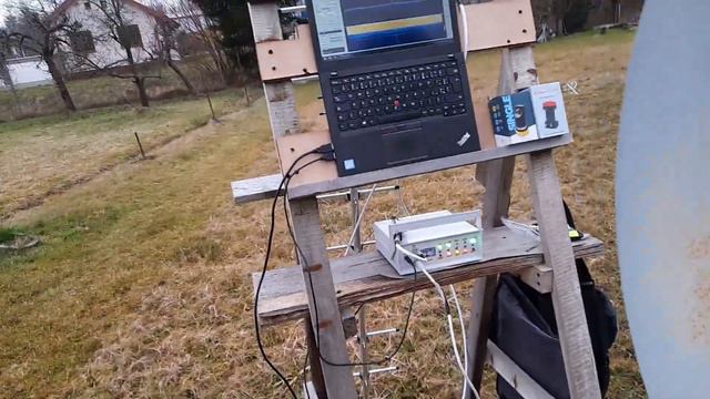 $4 Ku-band LNB teardown & test (Tesla TL-100) смотреть онлайн