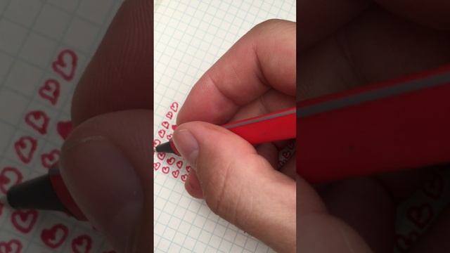 сердечки рисунок линером
