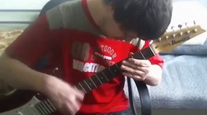 Риффья Бесеныша)))))  это я 10 лет назад Бесился на раньшей Электрогитаре. Нынче другая