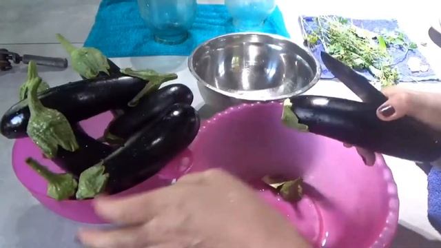 Трио овощей(огурцы,баклажаны,помидоры) в томатном соке ,заготовка на зиму. смотреть онлайн