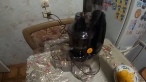 Обзор Соковыжималка шнековая Kitfort КТ-1104-2