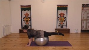 Фитнес мяч Фитбол 75 см и расслабление тела