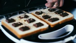 Сэндвич с шоколадом в сэндвичнице ES027