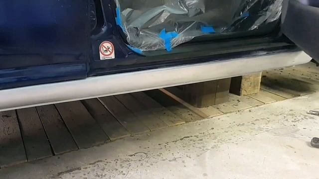 Volkswagen Golf 4. Ремонт порогов, замена крыльев (Серия 1).