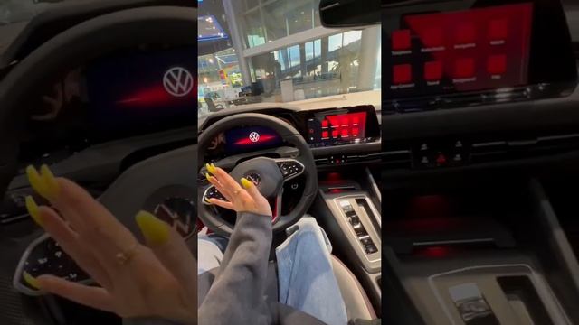 Хотели бы себе Гольф ГТИ/Р ? #dubai #дубай #dubaicars #тачки #golfgti #golfr смотреть онлайн