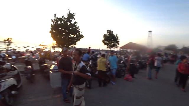 Жизнь на Бали(закаты, еда, цены, шутки, веселье, полет, самолет) смотреть онлайн