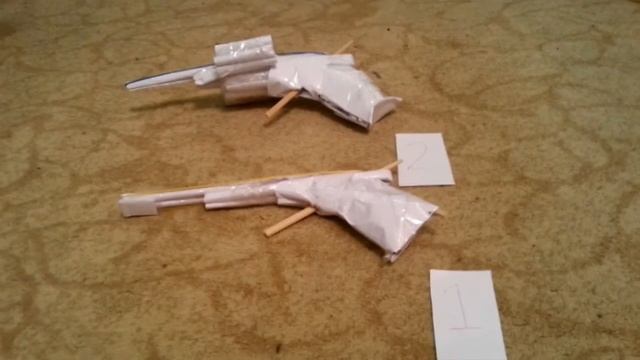 Два пистолета, стреляющих резинками. смотреть онлайн