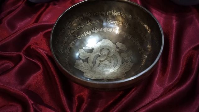 Б23см-149ГцРе. ПОЮЩАЯ ЧАША ДЛЯ МАССАЖА И МЕДИТАЦИИ - НЕПАЛ. КУПИТЬ ПОЮЩУЮ ЧАШУ СПБ. СЛУШАТЬ ПОЮЩУЮ смотреть онлайн