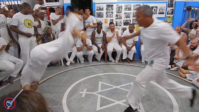 São Bento Grande - Roda de Capoeira Regional / Associação de Capoeira Mestre Bimba - Mestre Bamba смотреть онлайн