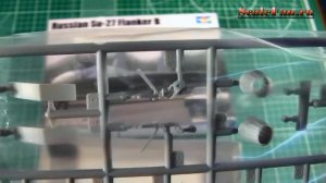 Trumpeter Russian Su-27 Flanker B 1/144