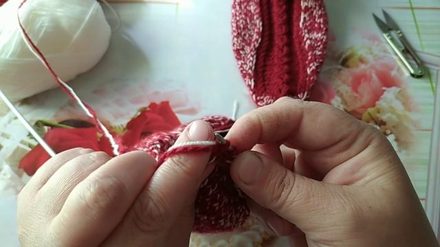 Женские следки на двух спицах
