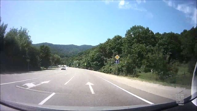 По дороге на юг: М-4 от Горячего Ключа до Джубги смотреть онлайн