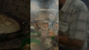 Готовка каши для собачек в приюте Хаёт.#собаки #dog #каша для собак #приют Хает