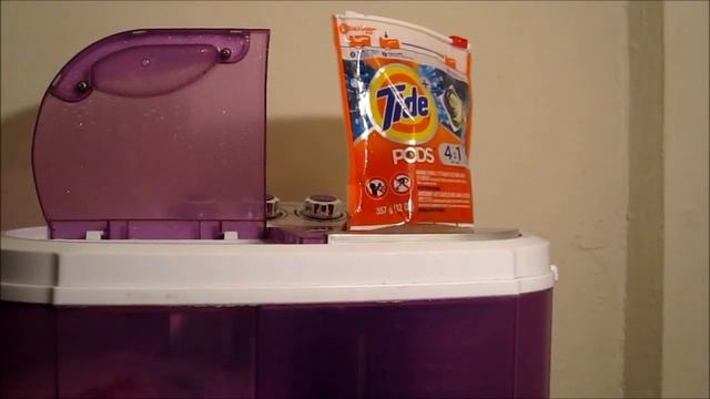 "Tide PODS 4 in 1 laundry detergent review by SashaMoniqueTalks Soap and Suds Review" смотреть онлайн