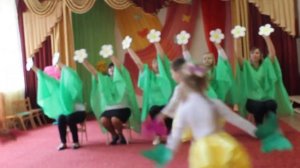 Танец бабочек и цветочков.