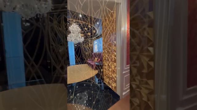 На фабрике Francesco Molon смотреть онлайн