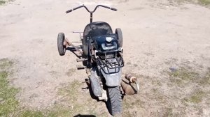 скутеры переделали в трициклы