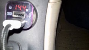 Замерцал индикатор "АКБ" и "Вода в топливе"