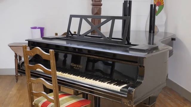 Школа интернат Рош во Франции смотреть онлайн