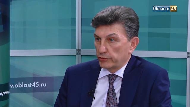 «Вечер пятницы». Сергей Завьялов о деньгах, джазе и борьбе между броней и пушками
