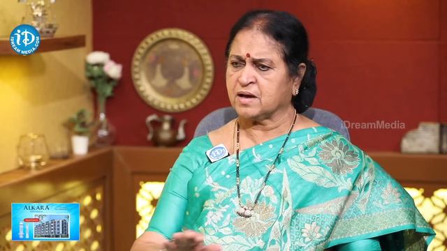 50 ఏళ్ళకి పెళ్లి అవసరమా..? Thodu Needa Founder N M Rajeswari Exclusive Interview || iDream Women смотреть онлайн