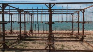Монтаж двухуровневого быстровозводимого веревочного парка в станице Голубицкой, Краснодарский край.
