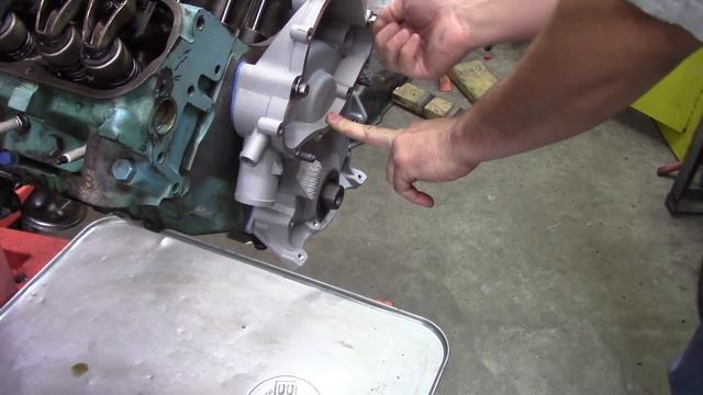 Pontiac 455 Oil Pan and Timing Chain cover Install смотреть онлайн