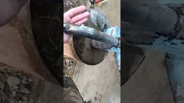 Как закачать воду в ручной насос(качалку) смотреть онлайн