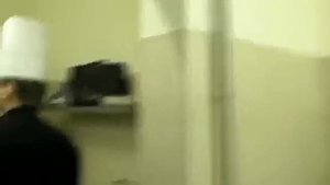Шеф повар прикол. Повара прикалываются. Шутки в общепите.