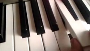 Как починик клавишу синтезатора.