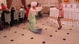 Выступление клоуна