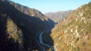 Осень в Кубанском ущелье  Карачаево - Черкессия