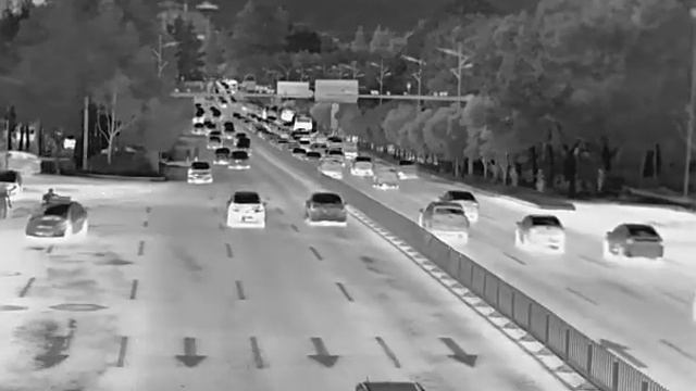 PLUG612 Uncooled Infrared Camera Module with 640x512@12µm VOx Microbolometer смотреть онлайн