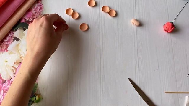 Розочки из фоамирана Простой способ Как сделать Цветы из глиттерного фоамирана DIY Rose Glitter Foa