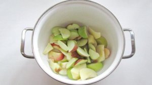 Компот из яблок и варенья из черной смородины