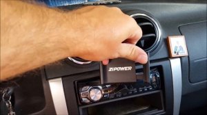 Держатель для телефона в магнитолу.