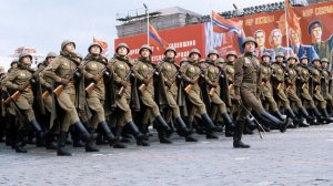 No one sings better than our soldier! Лучше нашего солдата не поет никто!