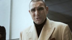 Винни Джонс - непрямой массаж сердца