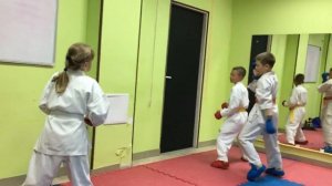 Мини спарринги. Отработка ударов в карате.mp4