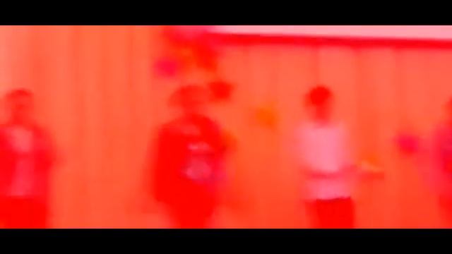 Мокрая девочка