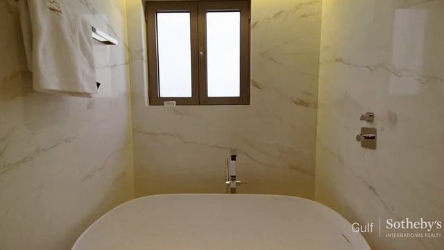 Luxuriously Designed Palm Jumeirah Villa 4K | Million 💲 Designs смотреть онлайн