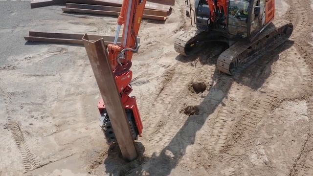 Погружение шпунта вибропогружателем Movax смотреть онлайн