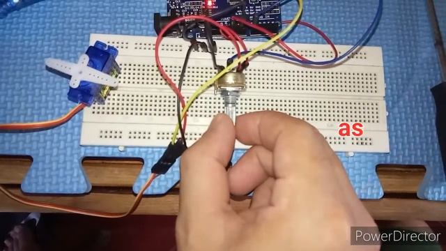 SERVO MOTOR ARDUINO EXAMPLE SKETCH (Basic arduino)