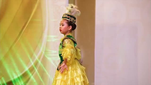 "Kerbez Gulder" - казахский танец "Илигай" смотреть онлайн