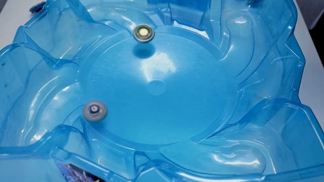 BEYBLADE METAL FIGHT FUSION vs. BEYBLADE X in the INFINITY NADO Stadium - These Battles are SICK!