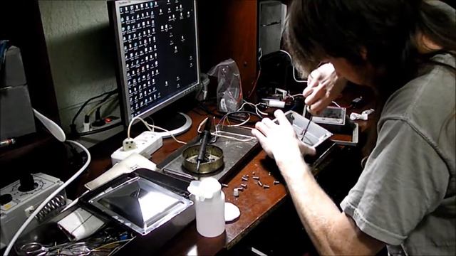 В Garage: Ремонт и восстановление светодиодного прожектора 20 Вт смотреть онлайн