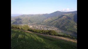 Изгиб гитары желтой ты обнимаешь нежно... исп. Сергей Козодаев