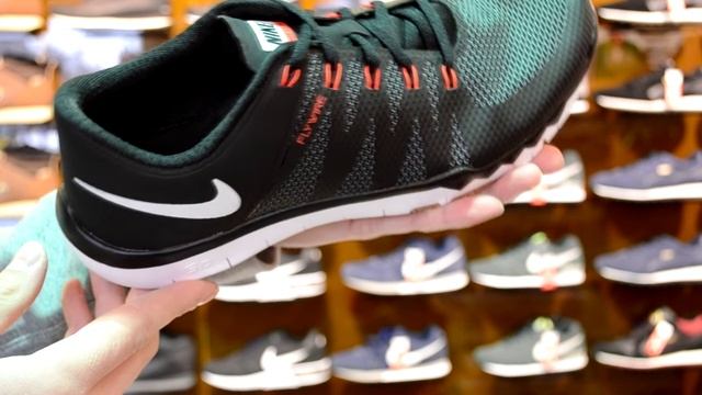 Как выбрать обувь для тренировок и спортзалаКак выбрать обувь для тренировок и спортзала смотреть онлайн