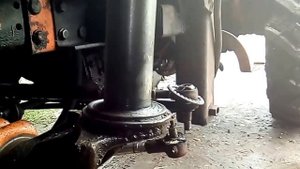 Осмотр купленного шкворня год назад на т 40 замена пыльника
